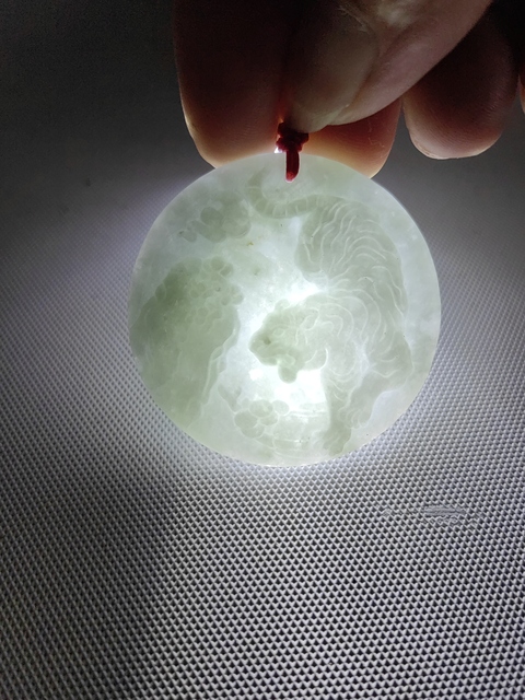 古玩玉器天然翡翠雕“虎牌”拍賣，當(dāng)前價格198元
