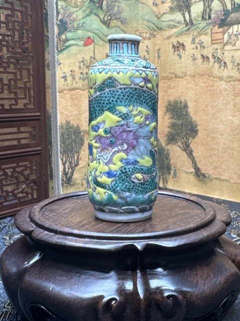 古玩陶瓷晚清·黃地粉彩云龍紋鼻煙壺拍賣,當前價格6880元