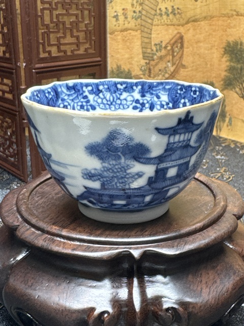 古玩陶瓷清乾隆 青花山水紋花口杯拍賣，當前價格3980元