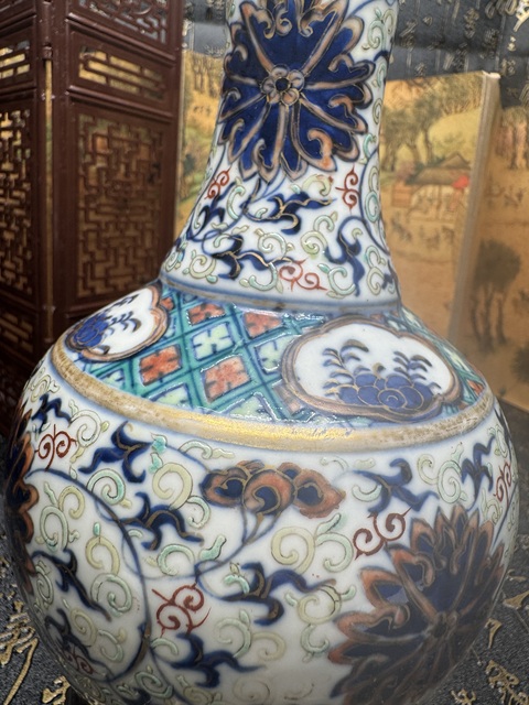 古玩陶瓷光緒·青花纏枝蓮紋賞瓶拍賣，當(dāng)前價(jià)格18800元