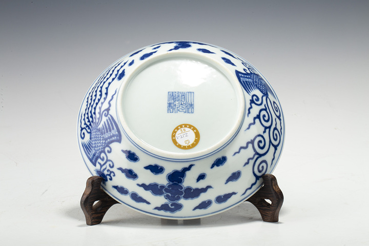 古玩陶瓷清道光·青花對頭鳳紋盤官窯全品拍賣,當前價格158000元