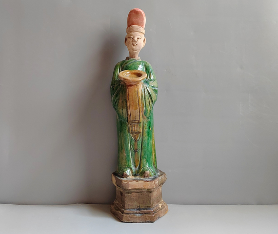 古玩陶瓷明三彩人物俑真品鑒賞圖