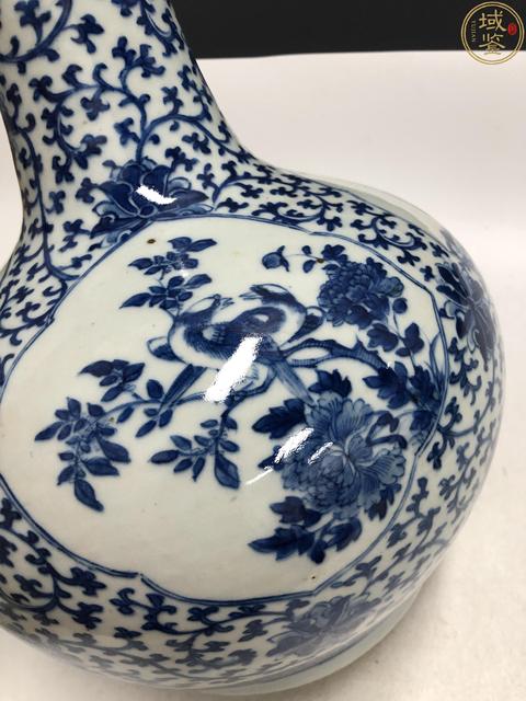 古玩陶瓷清中晚·青花開窗合和二仙人物花鳥紋長頸瓶拍賣,當前價格36000元
