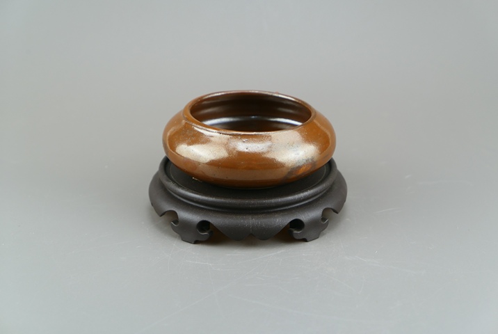 古玩陶瓷精品:明晚期耀州窯紫金釉水洗(文房雅器)拍賣,當前價格407元