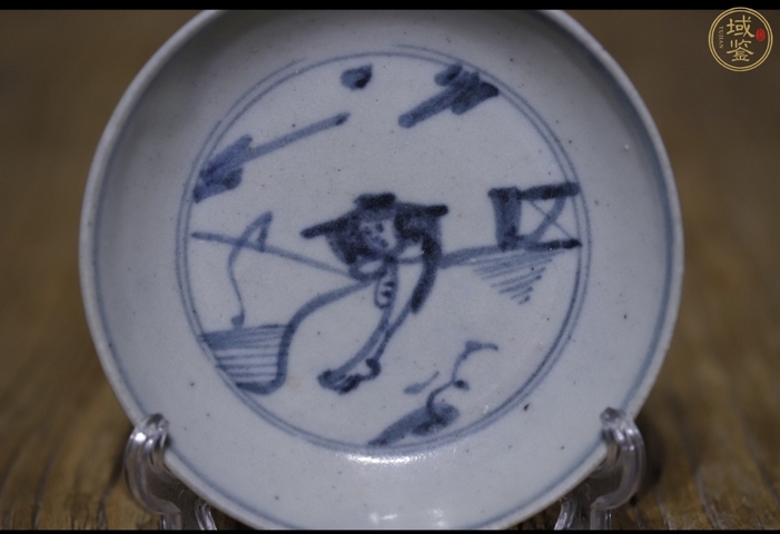 古玩陶瓷晚明青花盤真品鑒賞圖