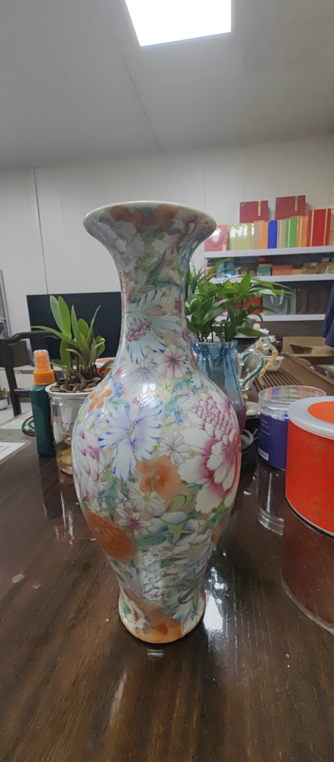 古玩陶瓷民國 粉彩百花不落地觀音瓶真品鑒賞圖