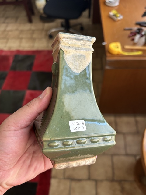 古玩陶瓷青釉方瓶真品鑒賞圖