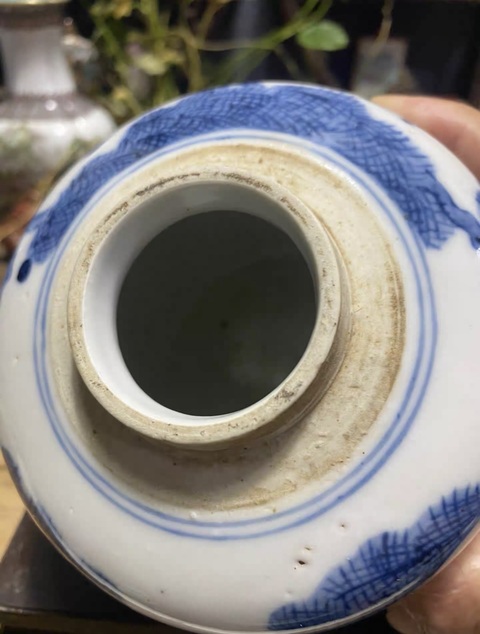 古玩陶瓷人物紋青花罐真品鑒賞圖
