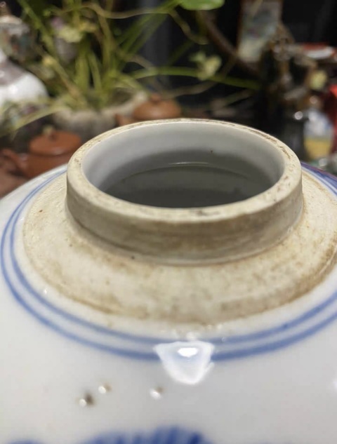 古玩陶瓷人物紋青花罐真品鑒賞圖