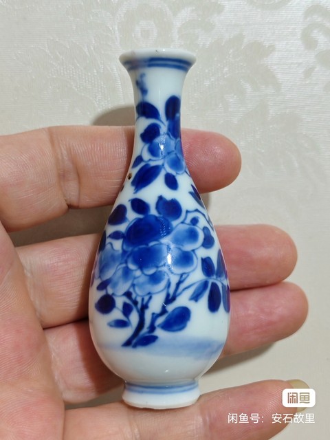 古玩陶瓷青花瓶真品鑒賞圖