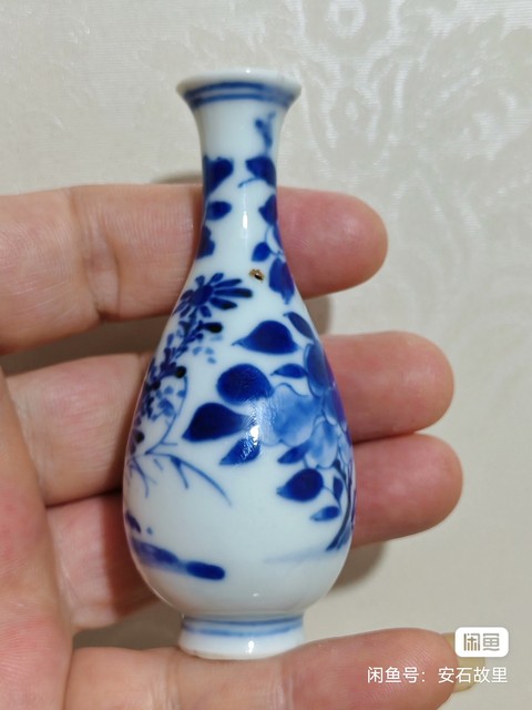 古玩陶瓷青花瓶真品鑒賞圖