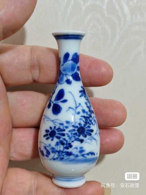 古玩陶瓷青花瓶真品鑒賞圖