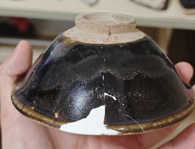 古玩陶瓷黑釉鐵銹斑斗笠盞真品鑒賞圖
