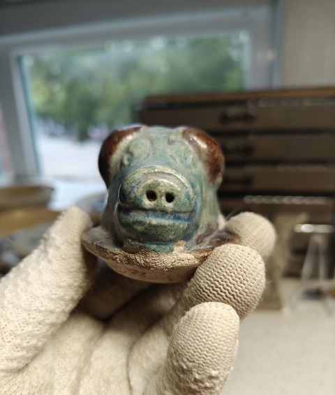 古玩陶瓷明代三彩豬頭貢盤真品鑒賞圖