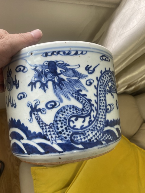 古玩陶瓷青花龍紋香爐真品鑒賞圖