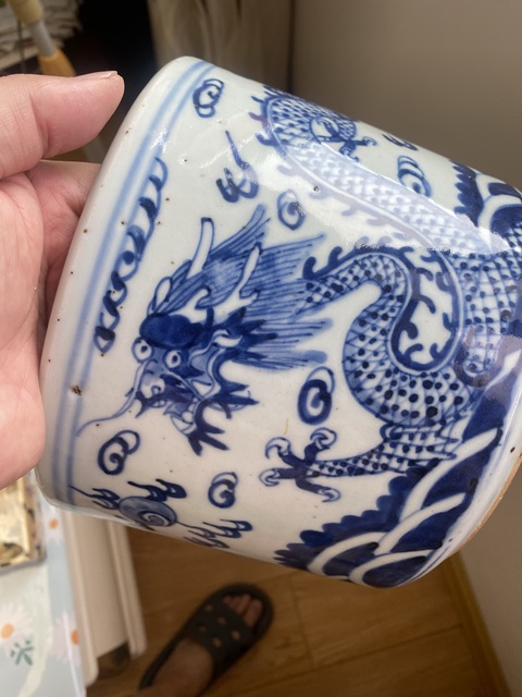 古玩陶瓷青花龍紋香爐真品鑒賞圖