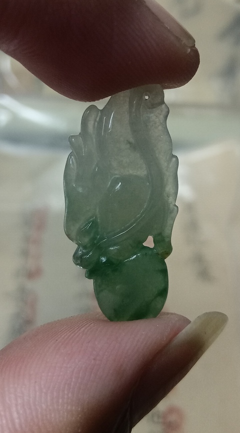 古玩玉器天然老翡翠掛件拍賣,當前價格800元