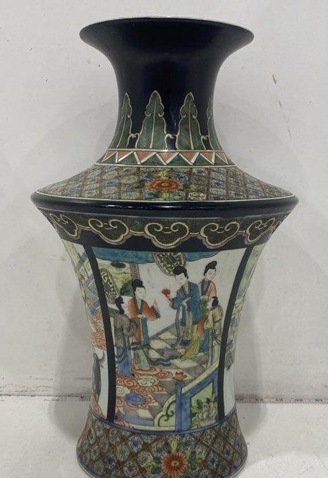 古玩陶瓷人物紋五彩瓶真品鑒賞圖