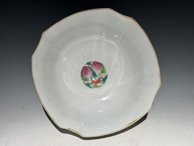古玩陶瓷碗真品鑒賞圖