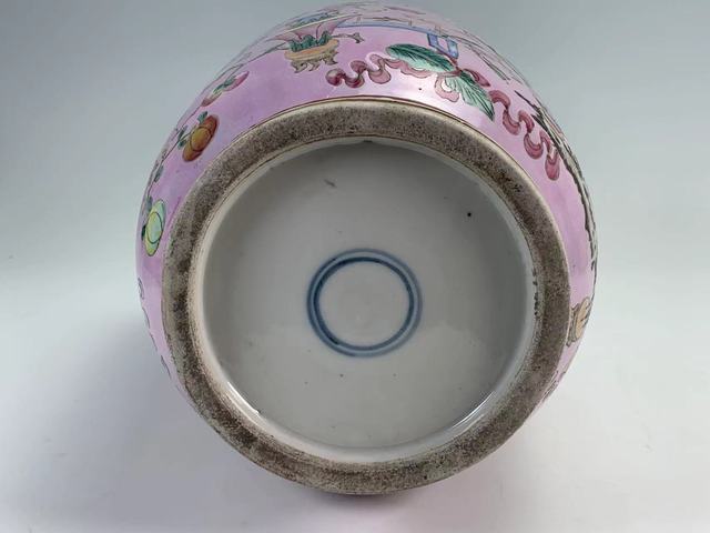 古玩陶瓷清同治·宮地粉彩博古雜寶紋棒槌瓶拍賣,當前價格13904元