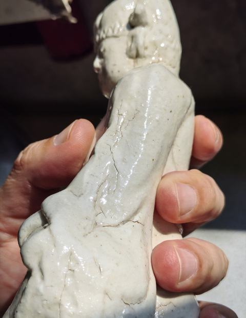 古玩陶瓷磁州窯系白釉人物造像真品鑒賞圖