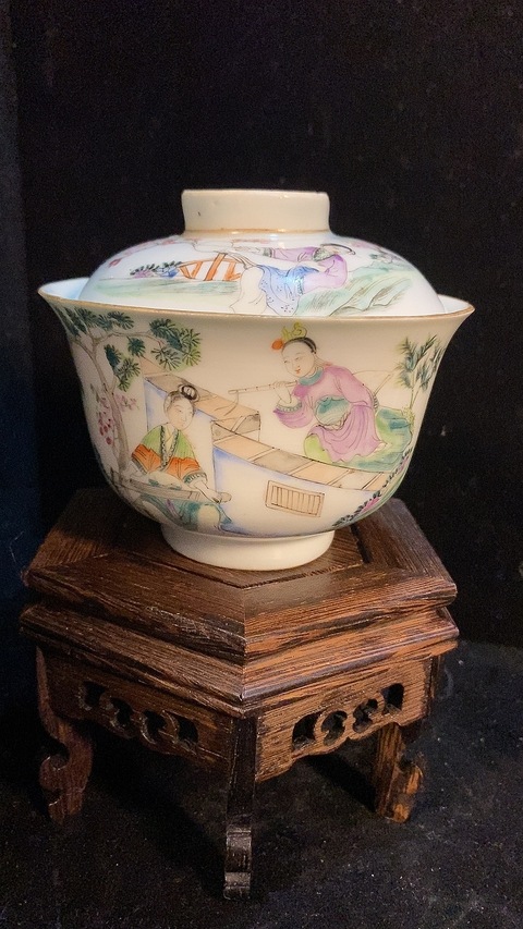 古玩陶瓷粉彩西廂記紋蓋碗真品鑒賞圖