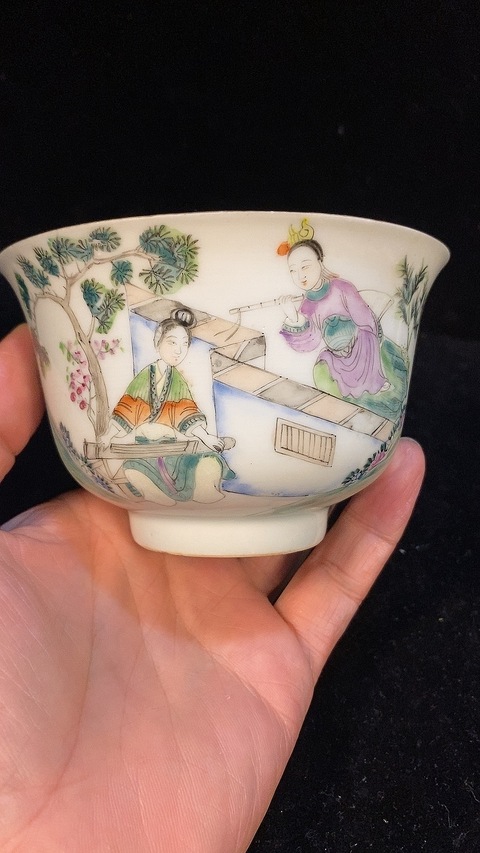古玩陶瓷粉彩西廂記紋蓋碗真品鑒賞圖