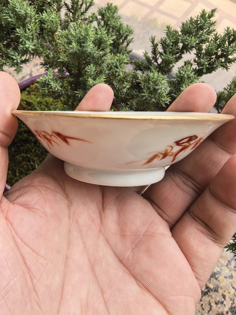 古玩陶瓷礬紅描金盤真品鑒賞圖
