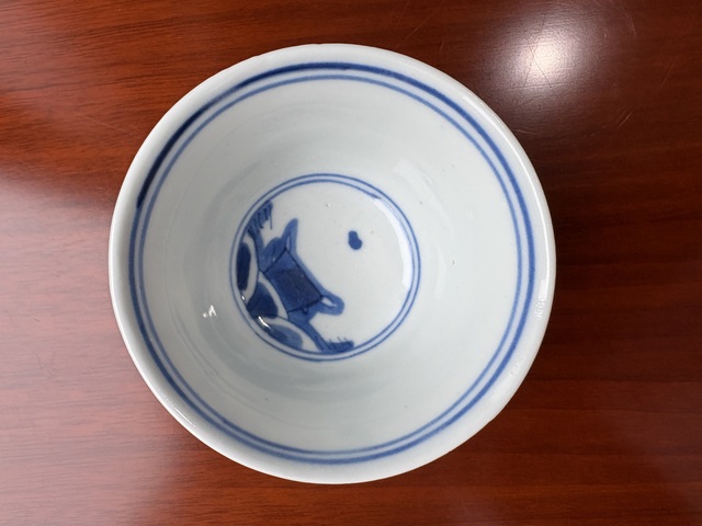 古玩陶瓷動物紋青花杯真品鑒賞圖