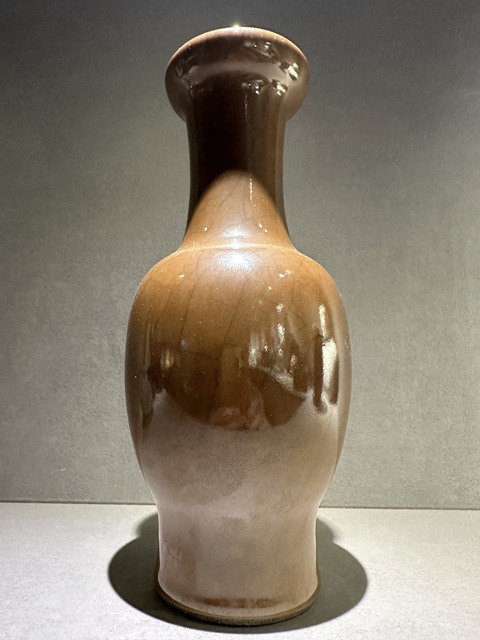 古玩陶瓷清中期·黃哥釉瓶真品鑒賞圖