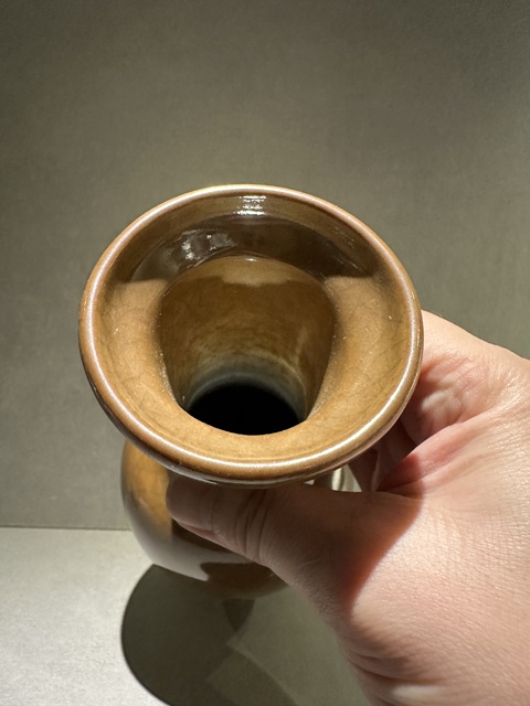 古玩陶瓷清中期·黃哥釉瓶真品鑒賞圖