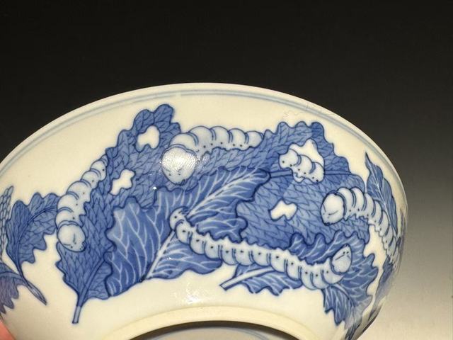 古玩陶瓷民國“江西瓷業公司”款青花蠶食圖碗真品鑒賞圖