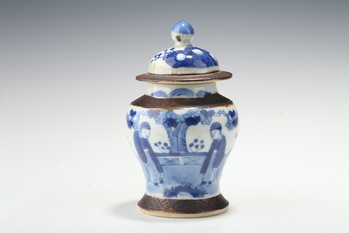 古玩陶瓷清晚·哥釉青花人物故事紋小將軍罐真品鑒賞圖