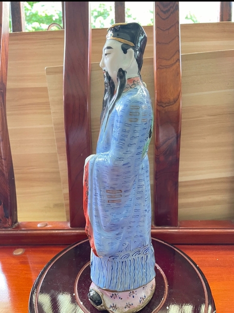 古玩陶瓷呂洞賓粉彩塑像真品鑒賞圖