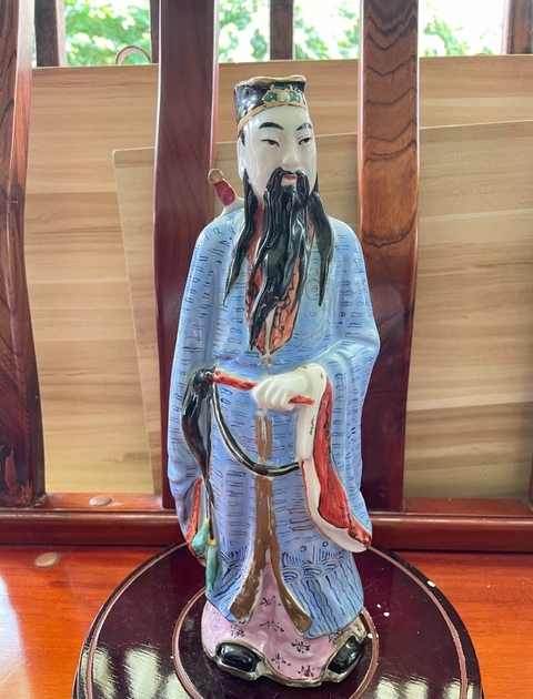 古玩陶瓷呂洞賓粉彩塑像真品鑒賞圖