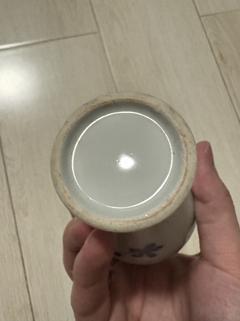 古玩陶瓷花卉紋青花觀音瓶真品鑒賞圖