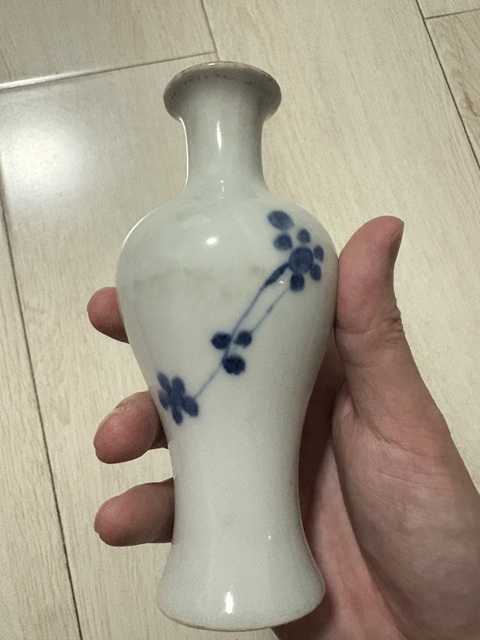 古玩陶瓷花卉紋青花觀音瓶真品鑒賞圖