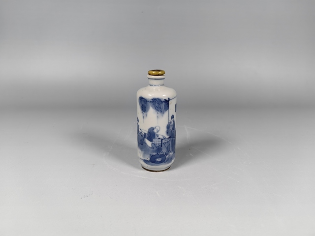 古玩陶瓷晚清人物紋鼻煙壺真品鑒賞圖
