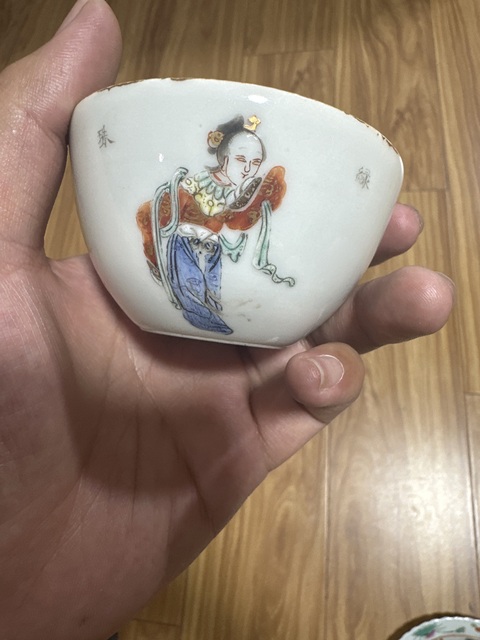 古玩陶瓷道光無雙譜粉彩臥足杯真品鑒賞圖