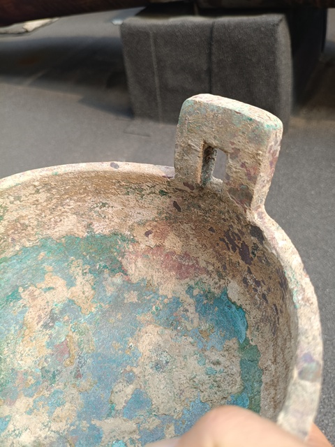 古玩銅器蟠螭紋青銅鼎真品鑒賞圖