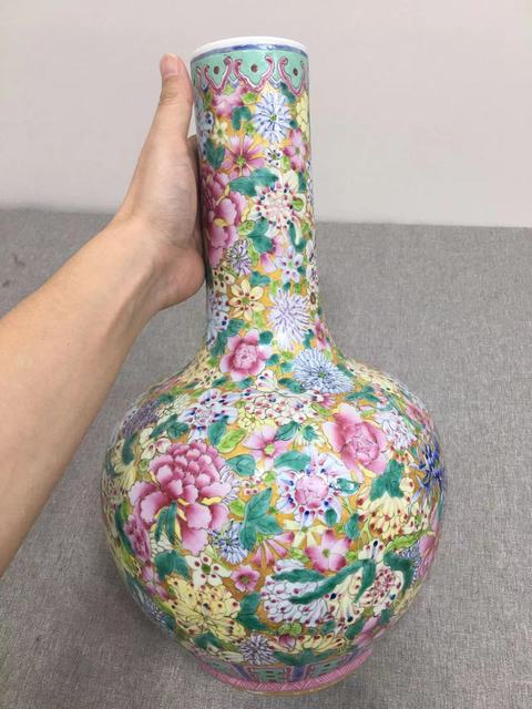 古玩陶瓷百花不落地粉彩天球瓶真品鑒賞圖