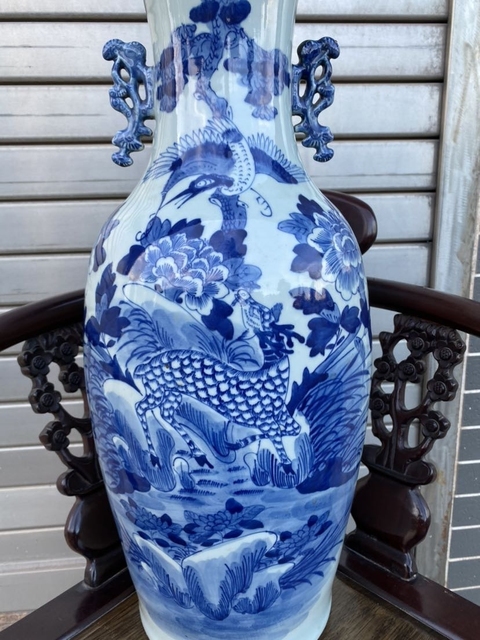 古玩陶瓷青花鶴鹿同春圖雙耳瓶真品鑒賞圖