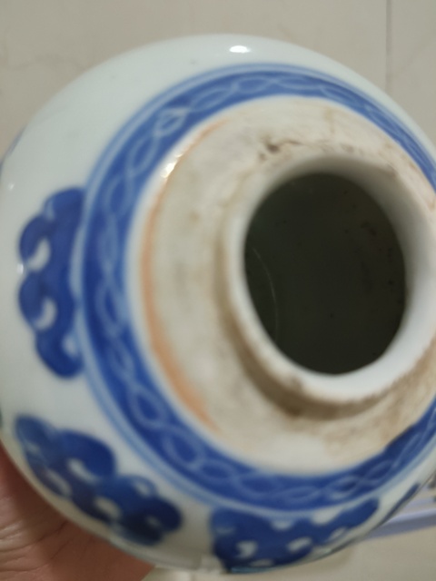 古玩陶瓷獅紋青花罐真品鑒賞圖