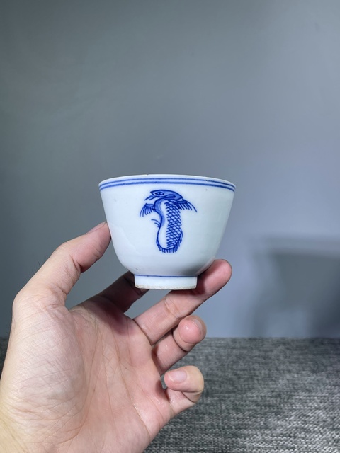 古玩陶瓷清晚期.青花團鶴紋仰鐘杯拍賣，當前價格0元