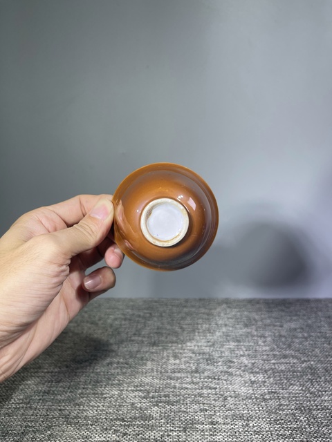 古玩陶瓷清晚期.紫金釉青花花卉紋仰鐘杯拍賣,當前價格0元