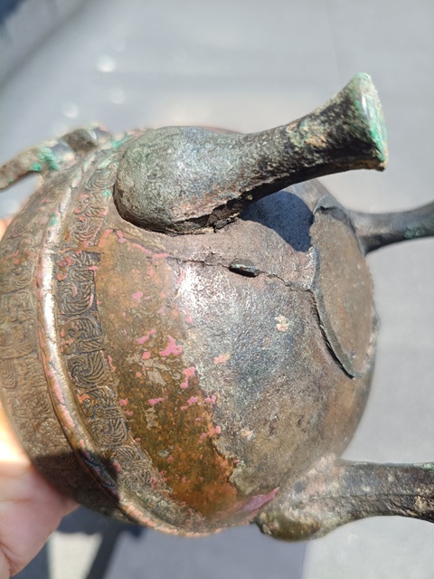 古玩銅器蟠螭紋青銅鼎真品鑒賞圖