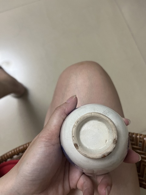 古玩陶瓷青花團(tuán)鶴紋仰鐘杯真品鑒賞圖