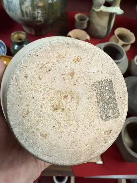 古玩陶瓷黃釉雙龍瓶真品鑒賞圖