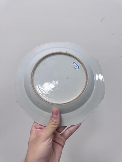古玩陶瓷乾隆青花倭角盤真品鑒賞圖