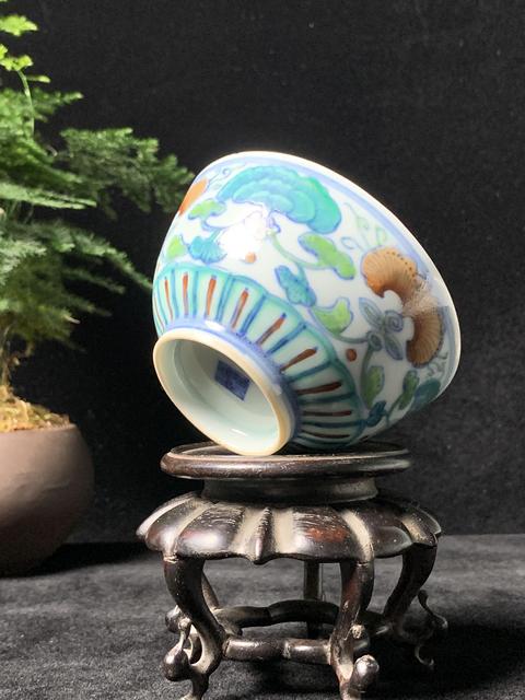 古玩陶瓷嘉慶茶碗真品鑒賞圖